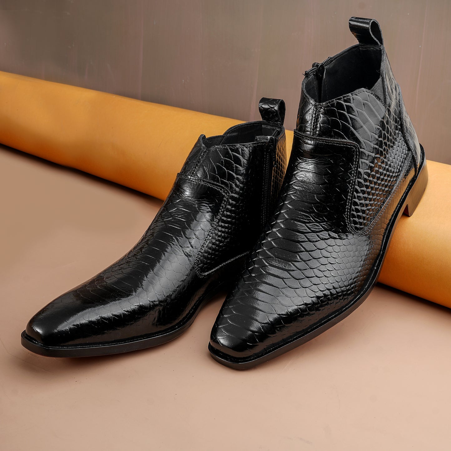 Python Skin Italian Chelsea - BLK